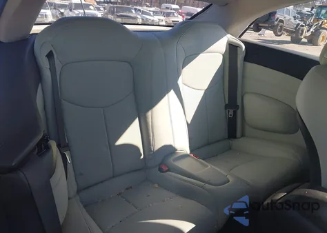 2014 Infiniti Q60 z USA, uszkodzony, nr VIN JN1CV6FE3EM902486